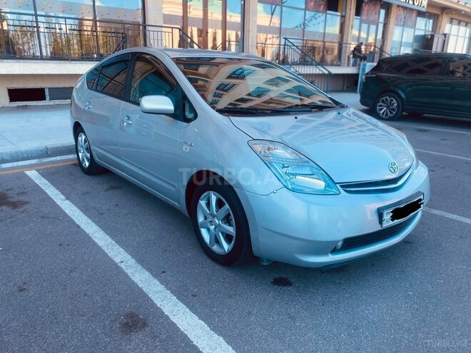 Toyota Prius-8