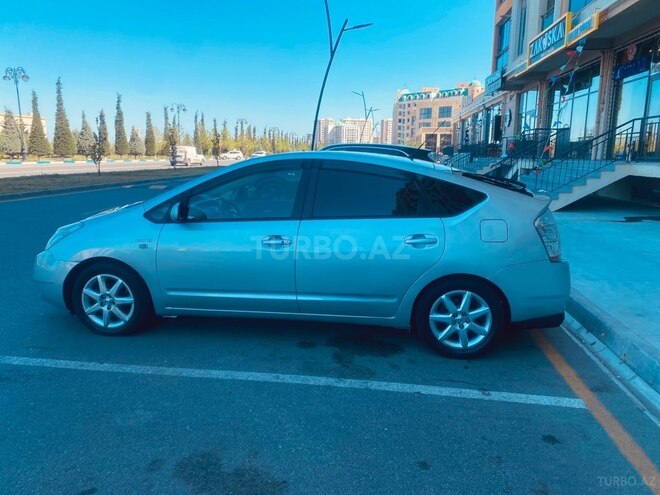 Toyota Prius-6
