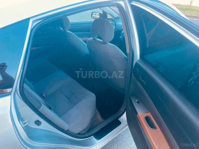 Toyota Prius-11