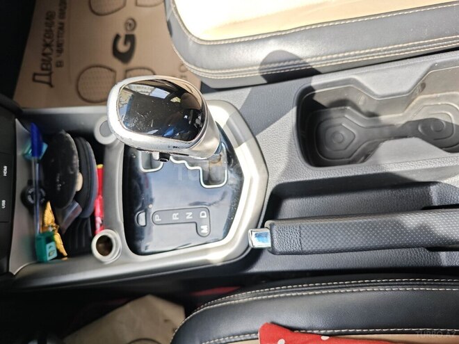 Ssang Yong Tivoli-5