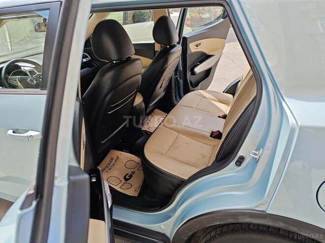 Ssang Yong Tivoli-8