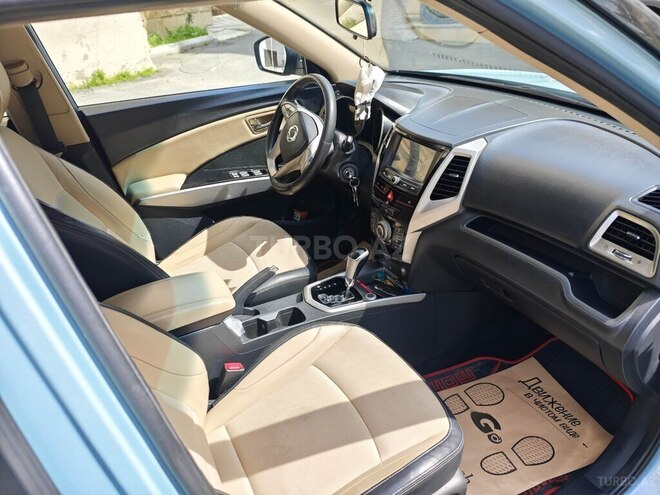 Ssang Yong Tivoli-10