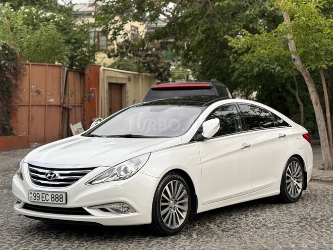 Hyundai Sonata-1