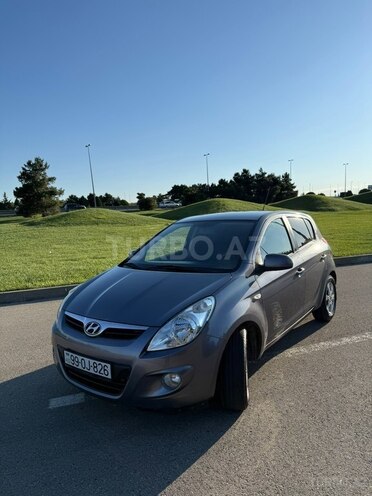 Hyundai i20-8