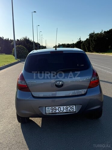 Hyundai i20-2