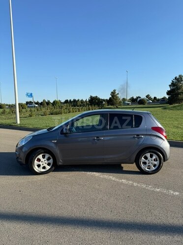 Hyundai i20-10