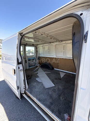Ford Transit-13