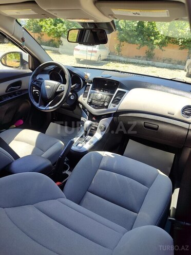 Chevrolet Cruze-8