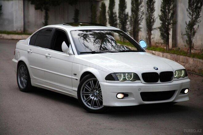 BMW 325-4