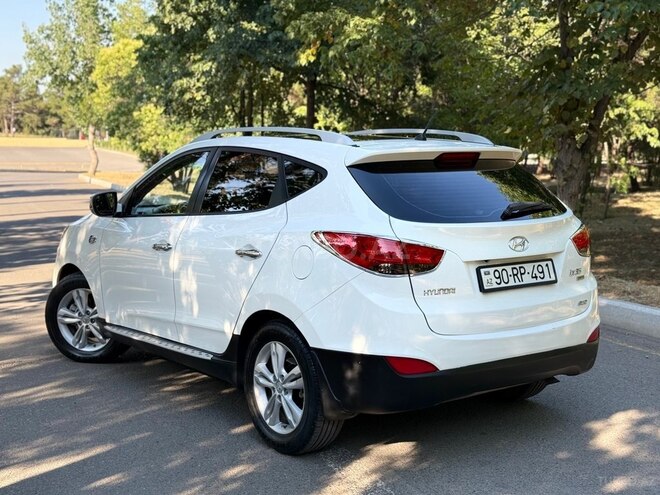Hyundai ix35-7