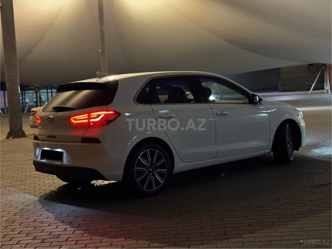 Hyundai i30-13