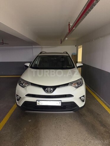 Toyota RAV4-1