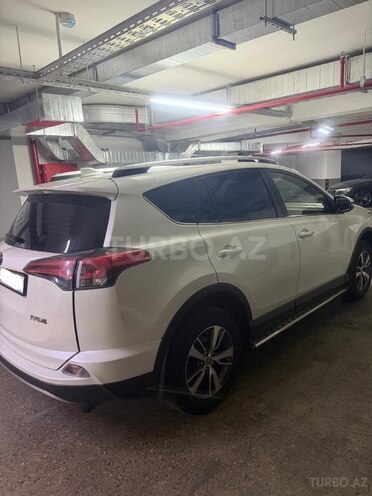 Toyota RAV4-3
