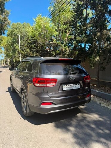 Kia Sorento-5