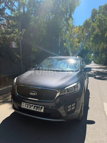 Kia Sorento-1