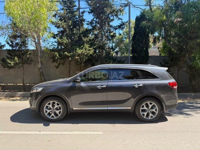Kia Sorento-11