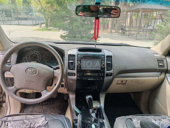 Toyota Land Cruiser Prado-8