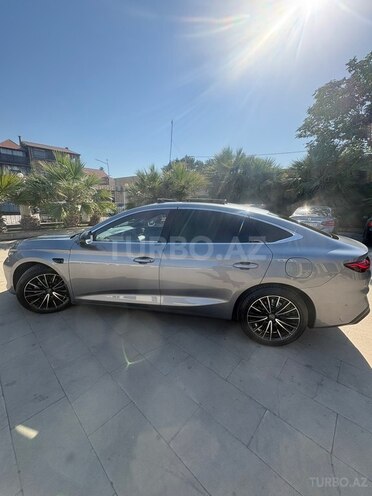 BYD Qin L-5