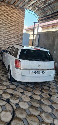 Opel Astra-11