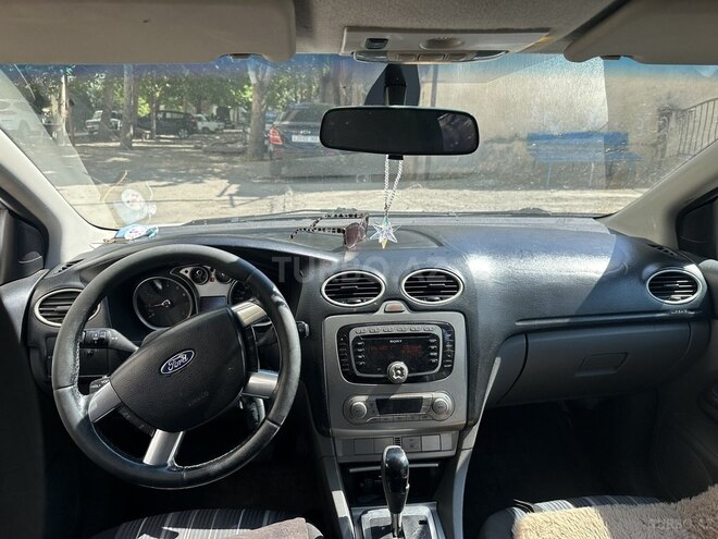 Ford Focus-3