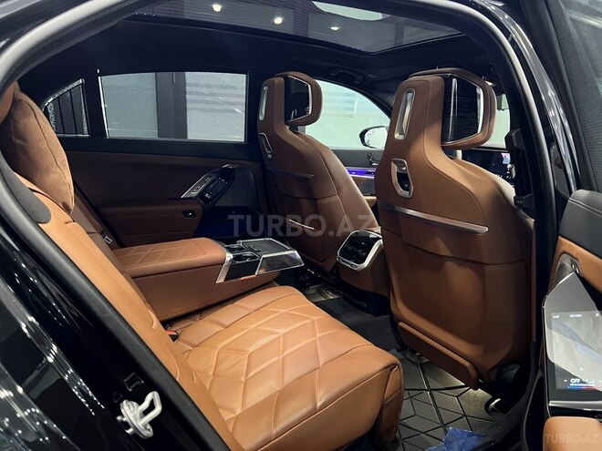 BMW 740-27