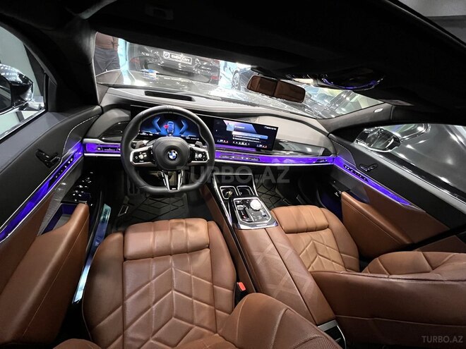 BMW 740-16