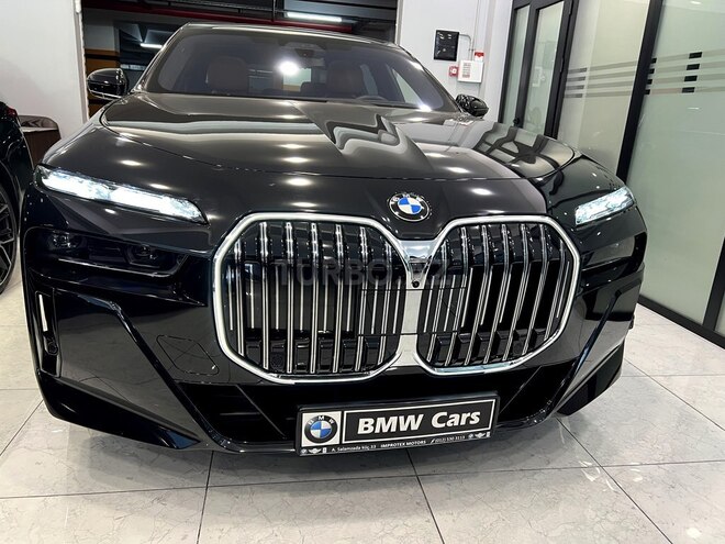 BMW 740-1