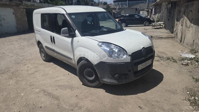 Fiat Doblo-1