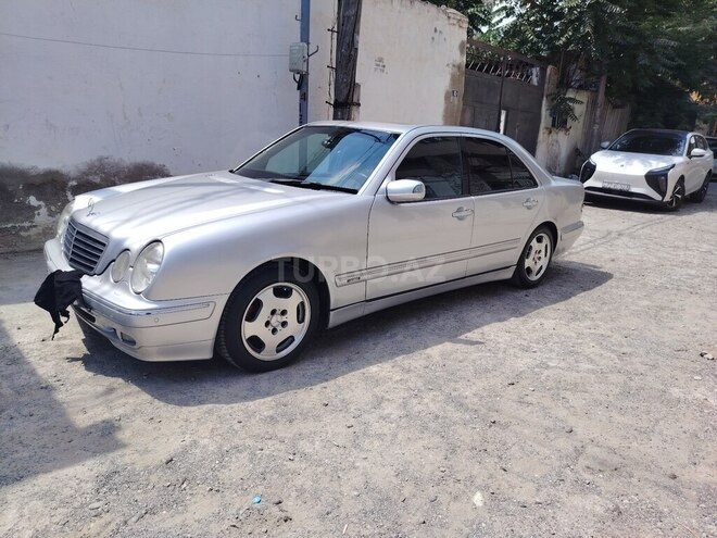 Mercedes E 320-2