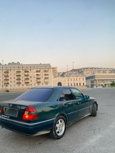 Mercedes C 180-3