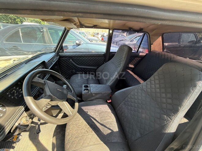 LADA (VAZ) 2107-8