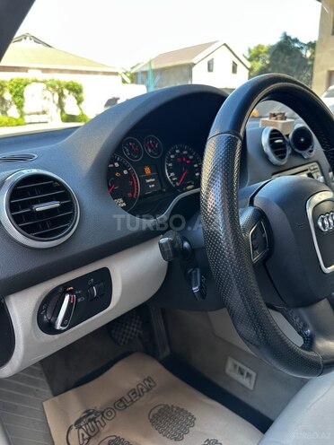 Audi A3-11