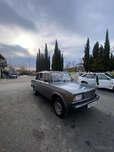 LADA (VAZ) 2107-5