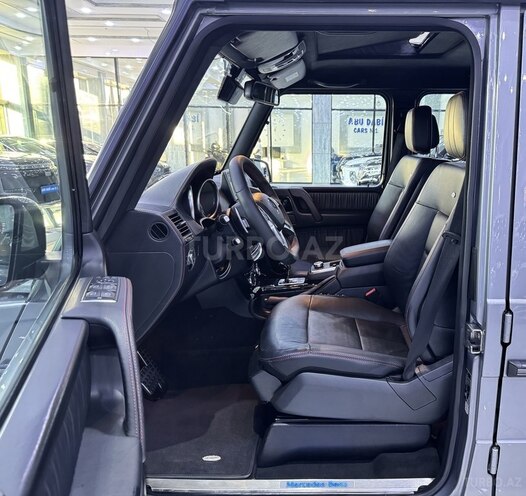 Mercedes G 350-12