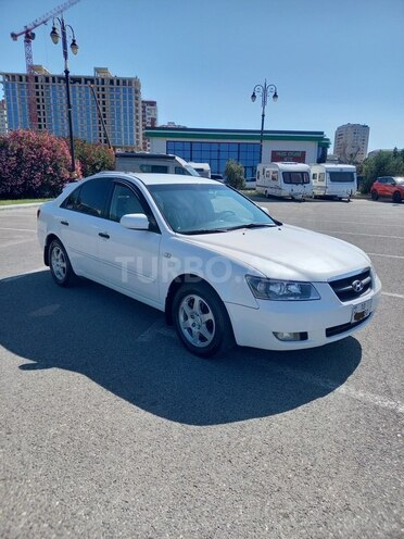 Hyundai Sonata-13
