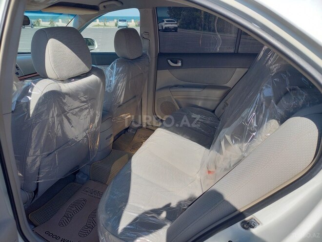 Hyundai Sonata-6