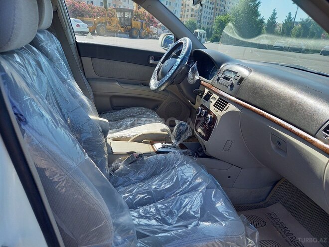 Hyundai Sonata-4