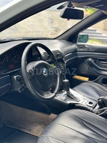 BMW 528-6