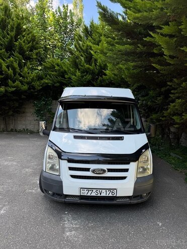 Ford Transit-1