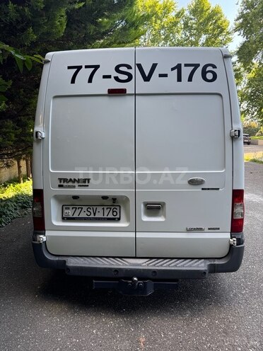 Ford Transit-18