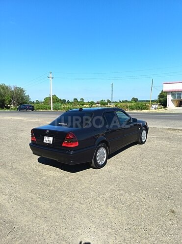 Mercedes C 200-4