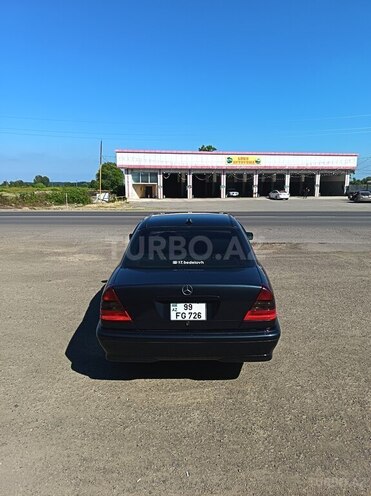 Mercedes C 200-6