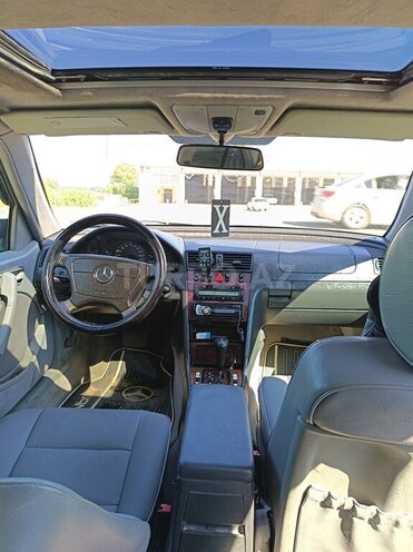 Mercedes C 200-10