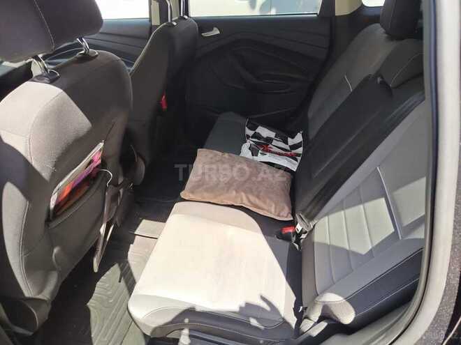 Ford Escape-14