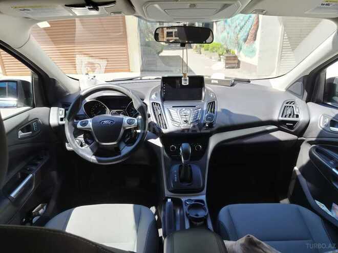Ford Escape-13