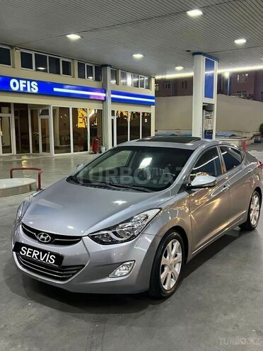Hyundai Elantra-5