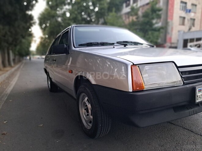 LADA (VAZ) 21099-5