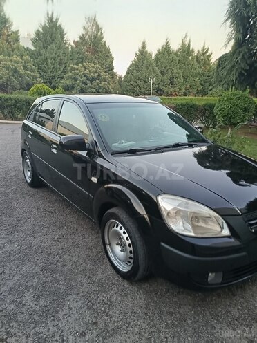 Kia Rio-2