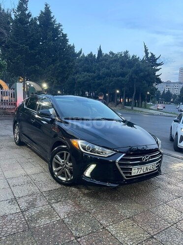 Hyundai Elantra-1