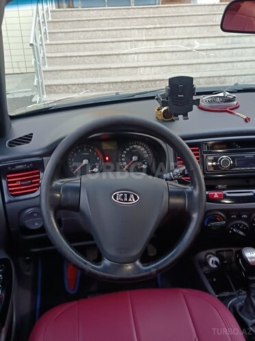 Kia Rio-8